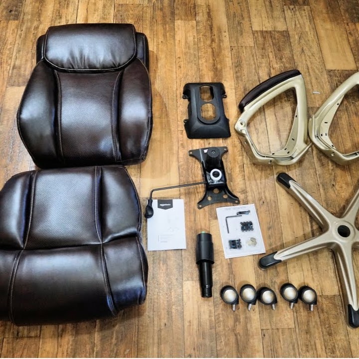 Desk & Chair Assembly