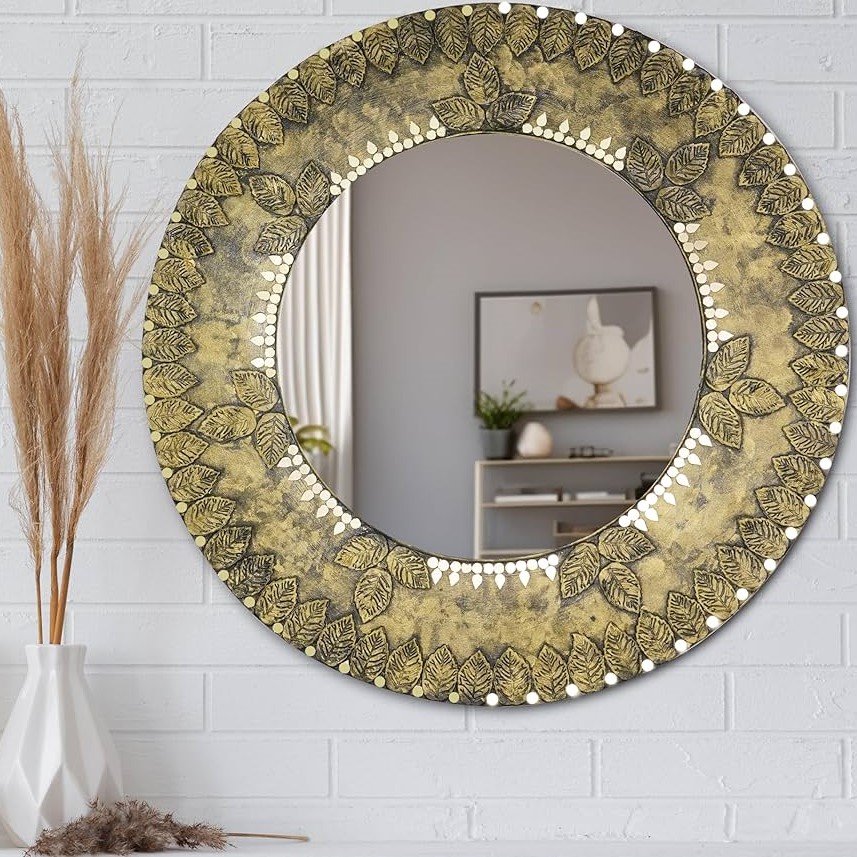 Hang Art, Mirrors & Décor